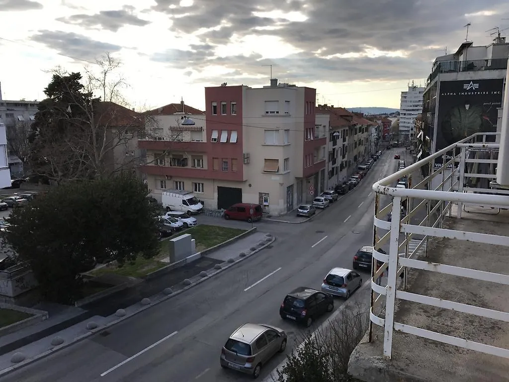 Hotel Tortosa Blue Split